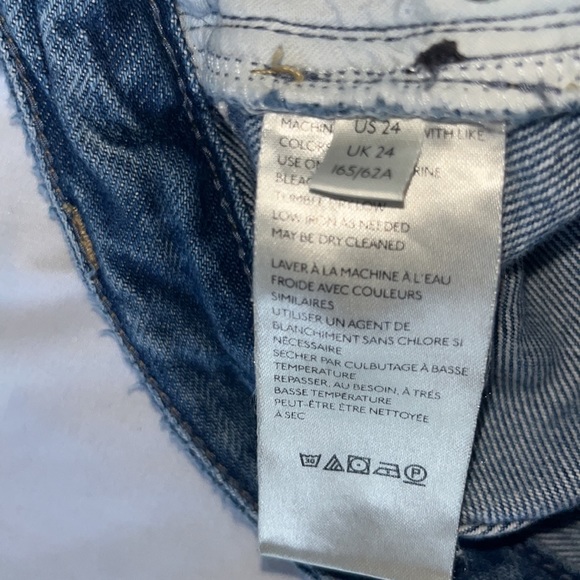 Great user condition! These were my FAVORITE shorts but my booty grew 🍑 - Picture 5 of 5